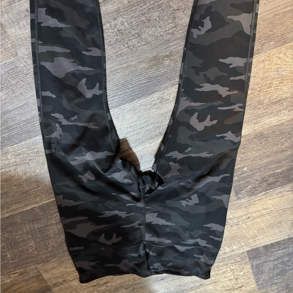 Athleta Black and Gray Camo Performance Tank Top